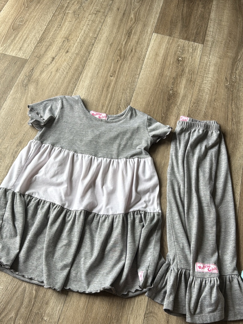 Ruffle girl Grey and White outfit